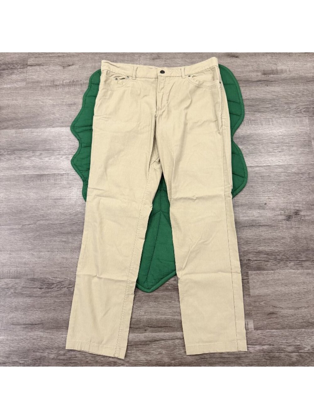 Hi-Tec Mens Khaki Pants 34x32 Durable Straight Fit Golf Performance Outdoor